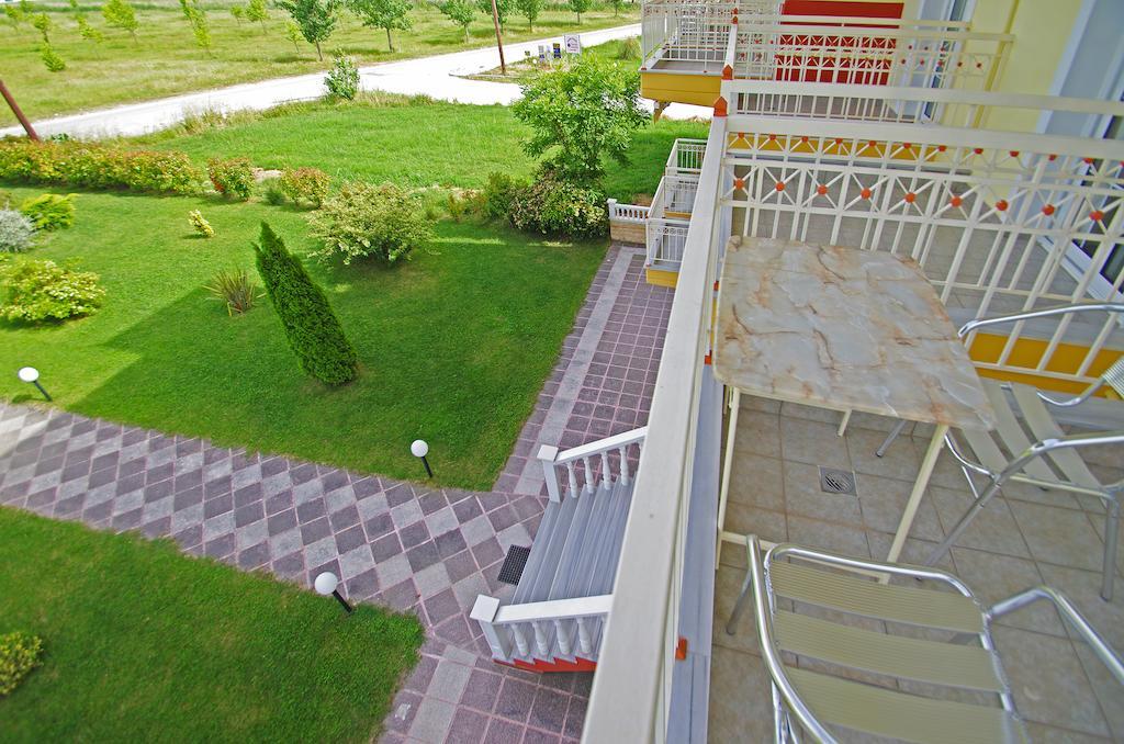 Calypso Beach Hotel Paralia Katerinis Exterior photo