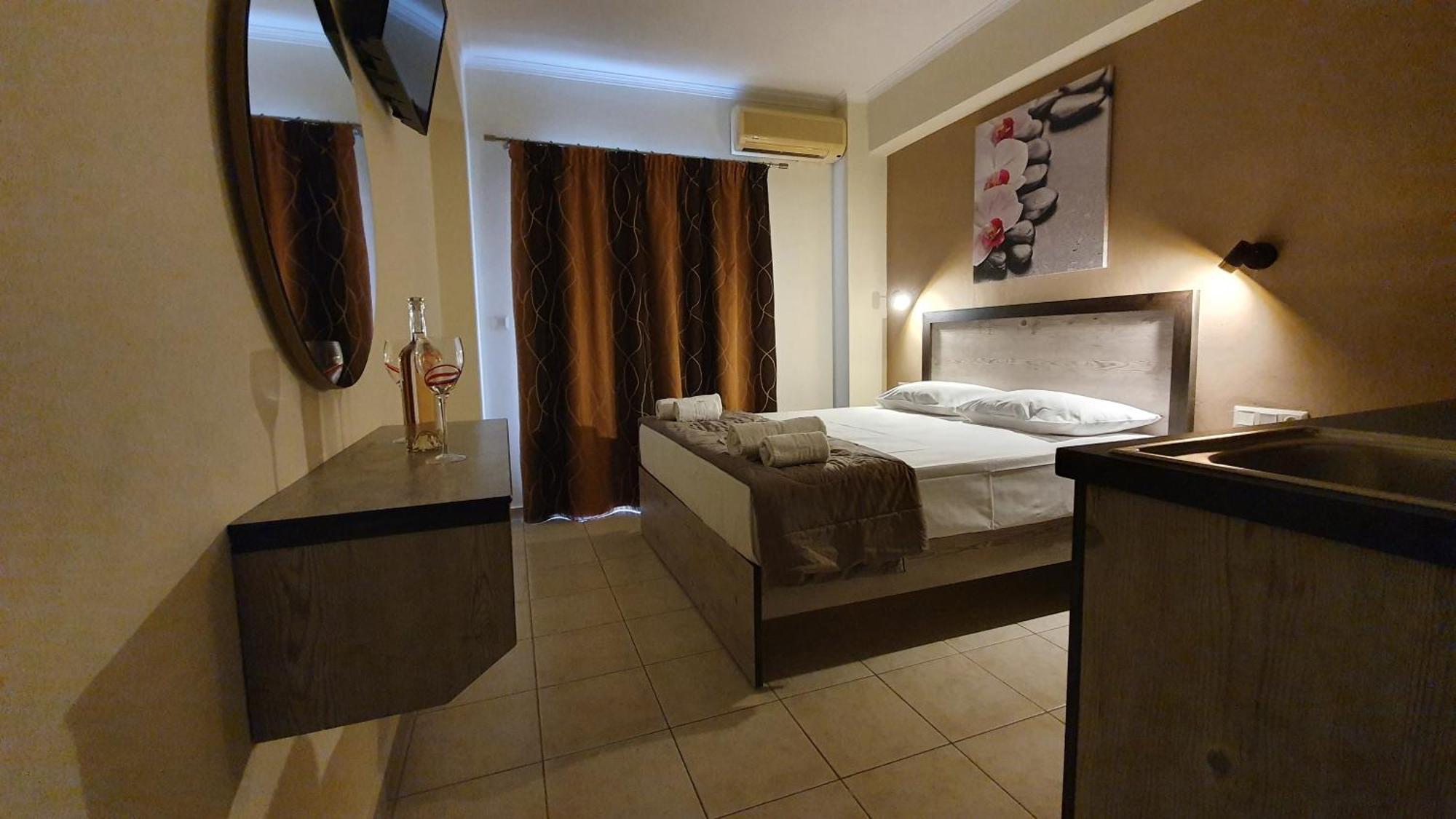 Calypso Beach Hotel Paralia Katerinis Exterior photo